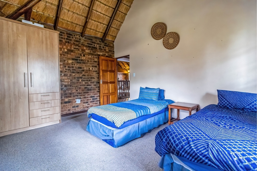 8 Bedroom Property for Sale in Oranjeville Free State